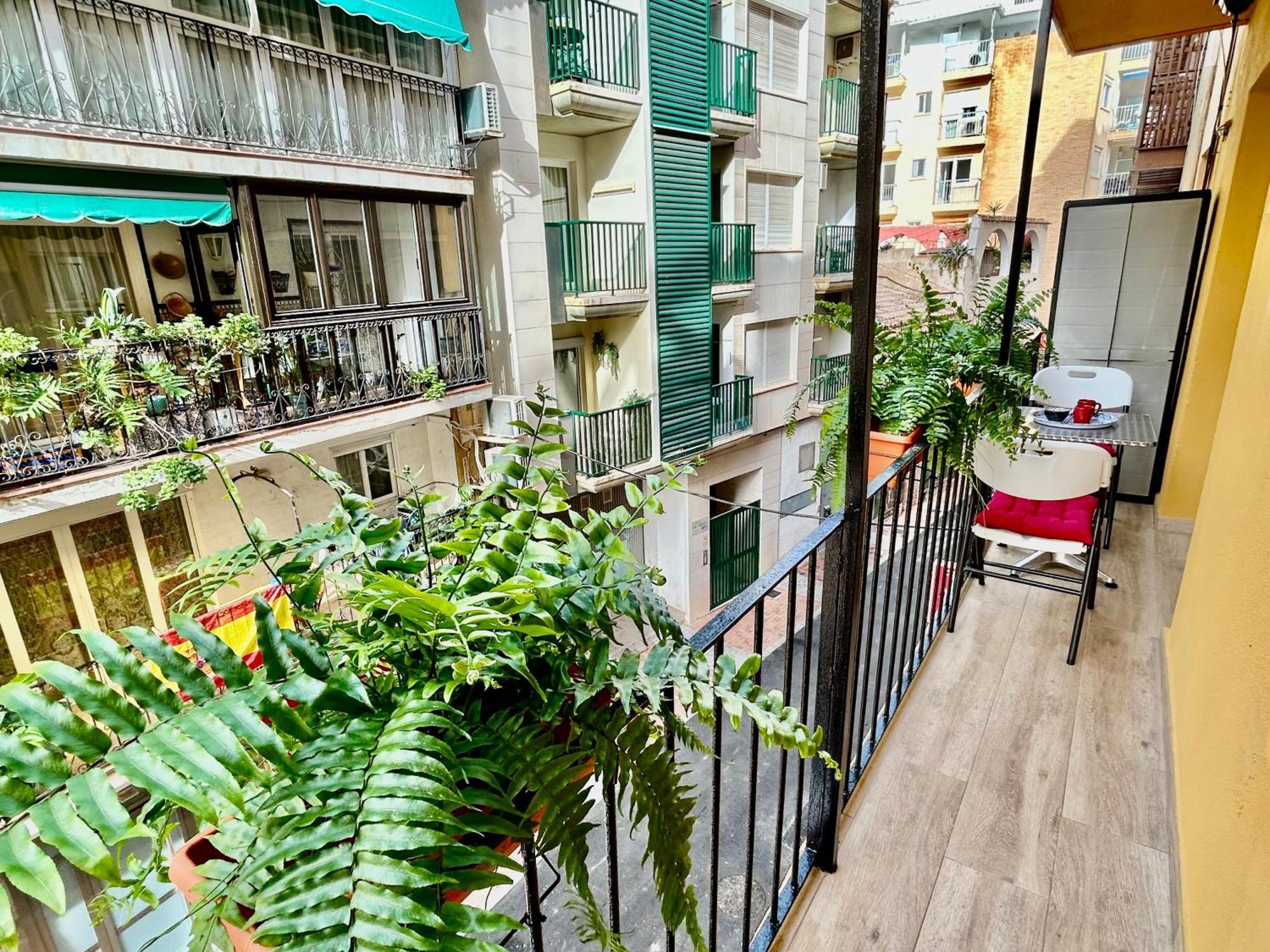 Apartment Casa De La Playa In The Old Town Of Benidorm
