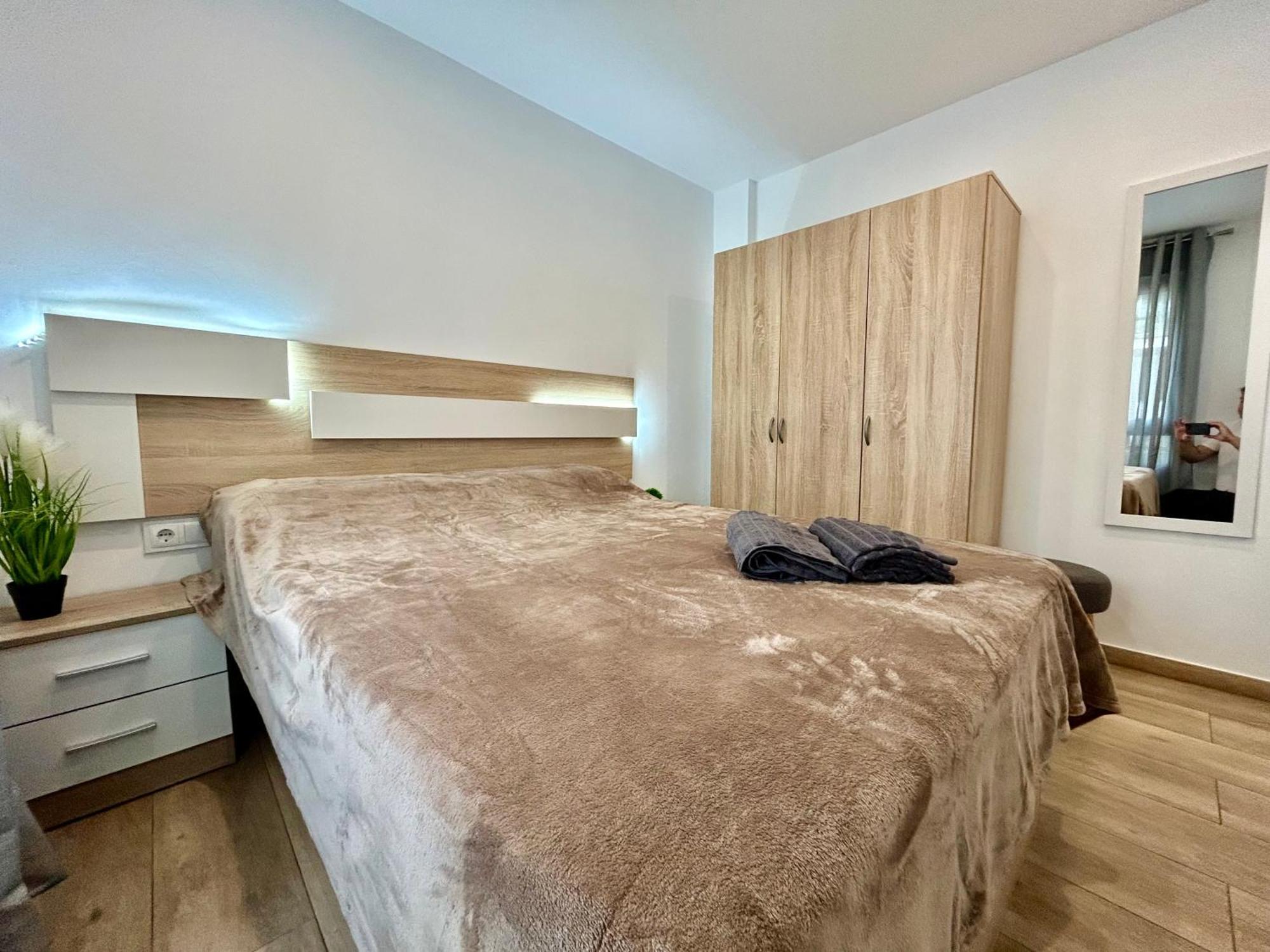 Apartment Casa De La Playa In The Old Town Of Benidorm